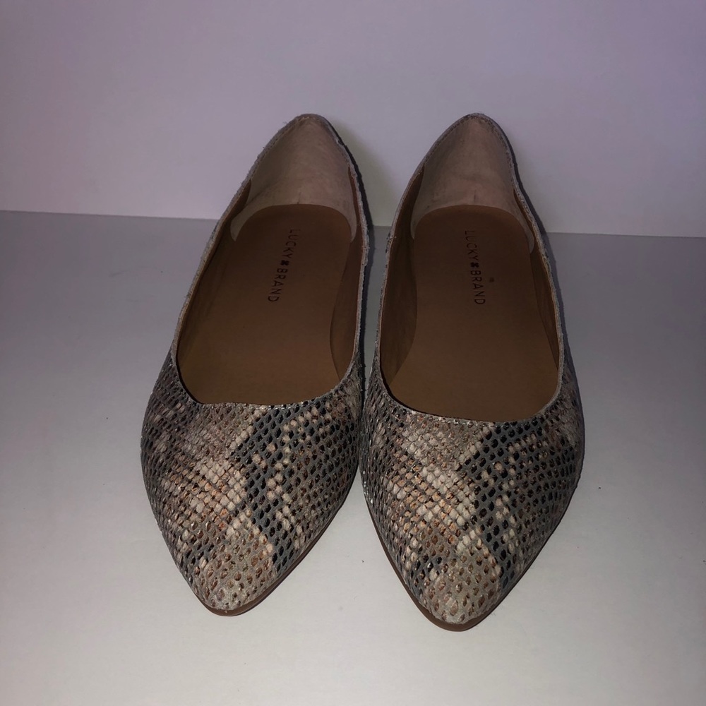 Lucky Brand exotic snake print flats- sz 9
